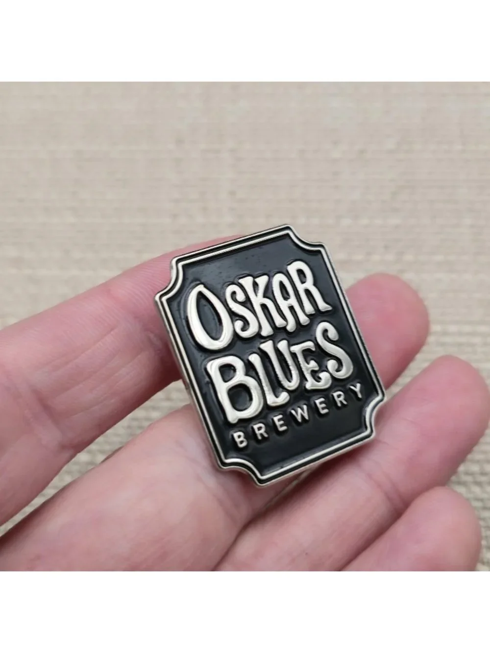 Oskar Blues Brewery Black Enamel Lapel Pin | Craft Beer Swag Collectible A8513